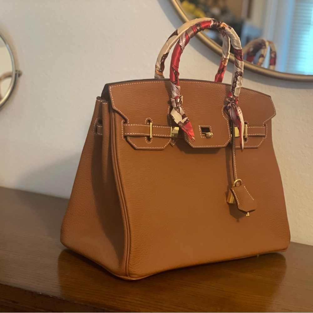 Elegant Brown Handbag designer inspired.